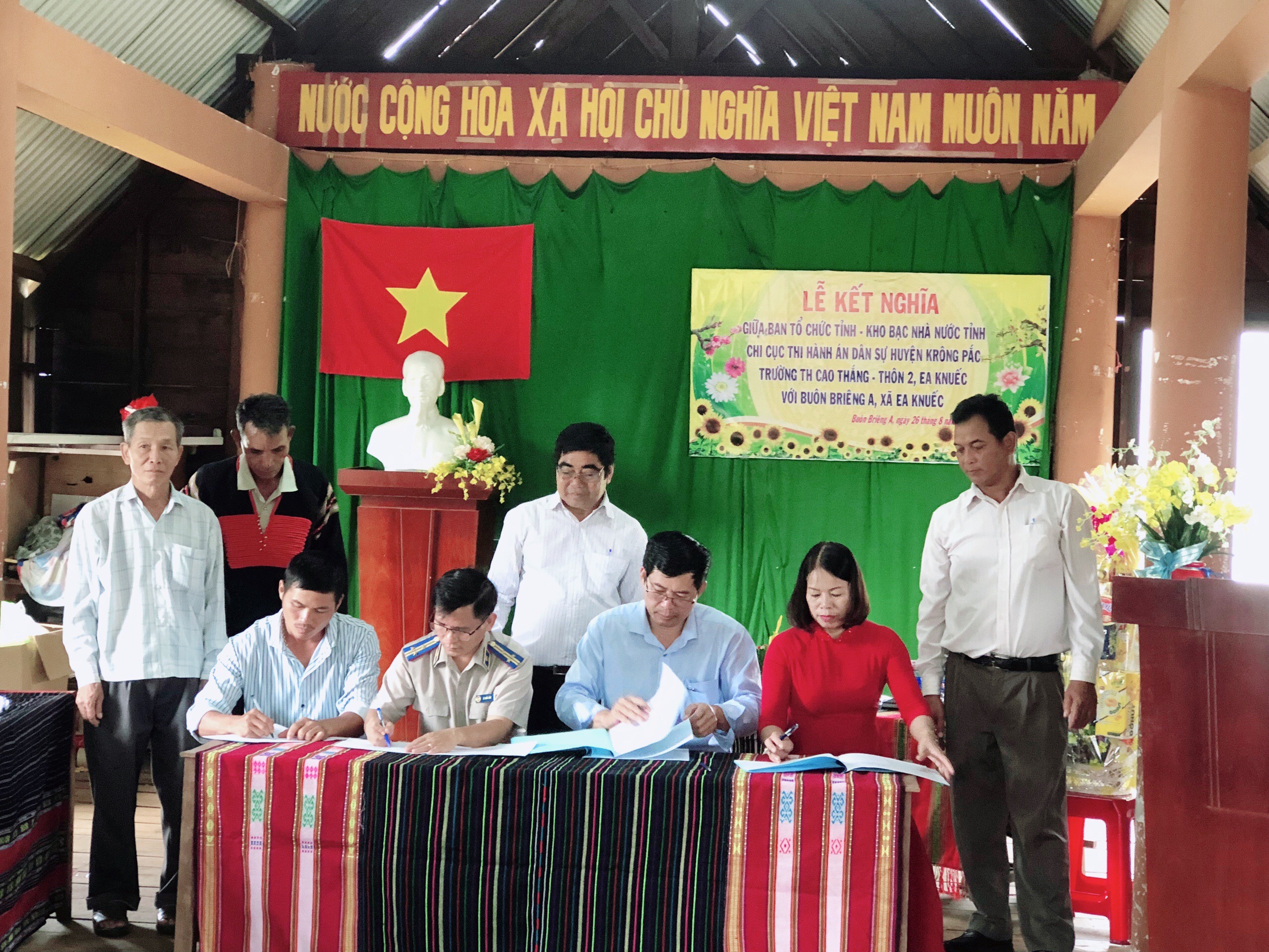 Kết nghĩa Briêng A 1